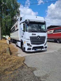 Mercedes-Benz Actros  1848