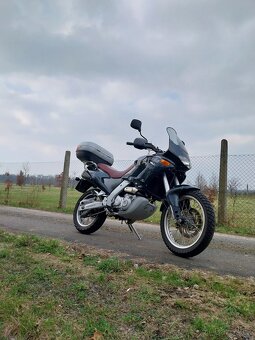 Aprilia Pegaso 650 Cube jako nová a po G.O.