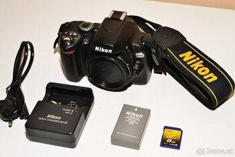 Nikon D40X + příslušenství