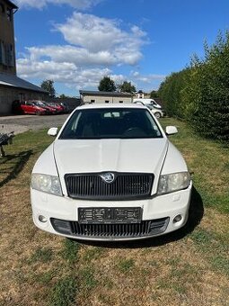 Škoda Octavia 2 předek
