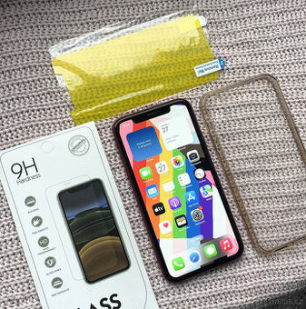 HLEDÁŠ IPHONE? Prodám Apple Xr - 64GB - RED - PĚKNÝ