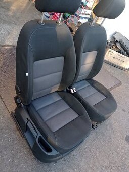 Škoda Octavia 2 sedadla pěkná s airbagy