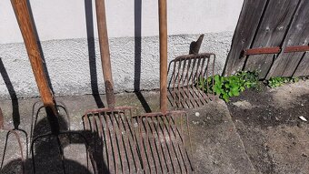 Nářadí z vyklízené nemovotosti