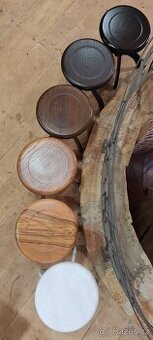 Otocna klavirni stolicka zidlicka