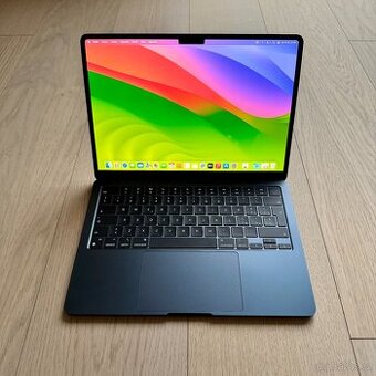 ZÁNOVNÍ MACBOOK AIR 13” M2/256GB/8GB/BATERIE 100%