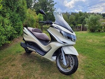 Piaggio X10 125