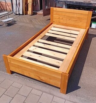 MASIVNÍ BUKOVÁ POSTEL 120 x 220 cm