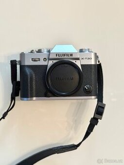 FUJIFILM X-T20 + XC 35mm f/2