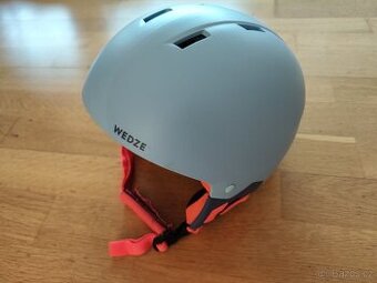 Dětská lyžařská přilba Wedze vel. 53-56 cm