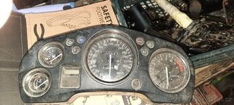 Honda CBR 1100XX Superblackbird budiky