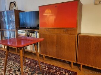 Dřevěný retro sekretář / skříň styl universal brusel 58