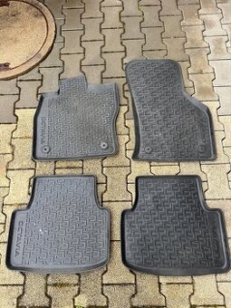 Gumové koberce Octavia 3 combi originál
