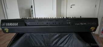 Yamaha psr sx700
