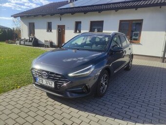 Hyundai i30 combi 1.0 TGDI 88kw automat, 1.majitel, v záruce
