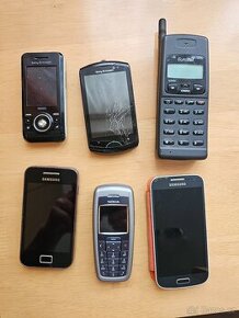 Starší mobily