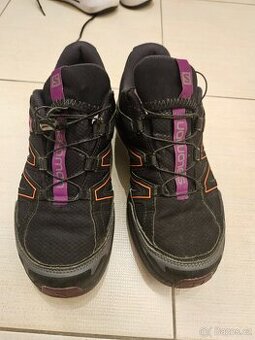 Dámske trekové tenisky Salomon Gore-Tex