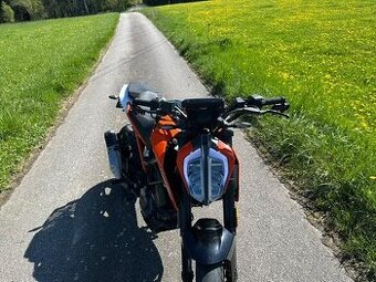 Prodávám KTM 125 Duke z roku 2017