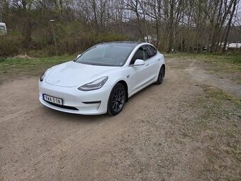 Tesla Model 3 Long Range
