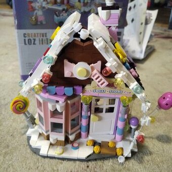 Chaloupka , cukrárna. Stavebnice jako Lego