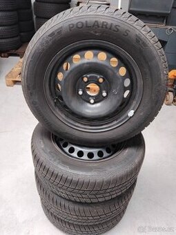 Prodám kompletní zimní kola Škoda plech disk 195/65R15 91T