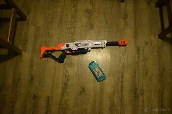 X-Shot Max Attack ( BEZ NÁBOJŮ )
