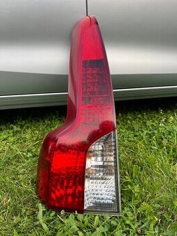 VOLVO V50 - Zadní levé světlo