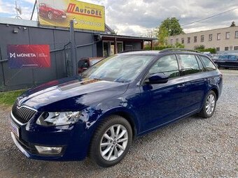 Škoda Octavia 1.6 TDi DSG Navigace, Tempomat
