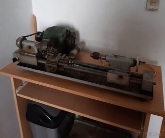 Stolní SOUSTRUH Atas / 220 V, 6 rychlostí