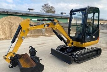 Minibagr po servisu TOP-Caterpillar 302.4 D-2,3t(13 kW)