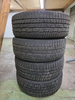 225/55 R17 Continental zimni pneu