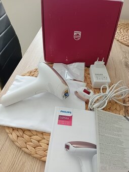 Epilátor Philips Lumea IPL 7000 sc1997/00 - 1