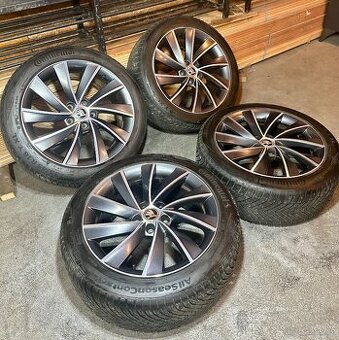 ALU Kola ŠKODA 5x112 R18 PEGASUS Zimní Pneu 235/45/18