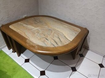 Konferenční stolek z masivu