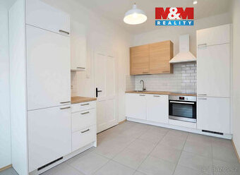 Prodej bytu 3+1, 98 m², Krnov, ul. Partyzánů