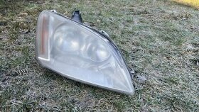 Prodam predni prave svetlo na Ford c-max