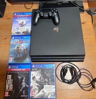 PS4 PRO 1TB CUH-7216B v super stavu a hry k tomu