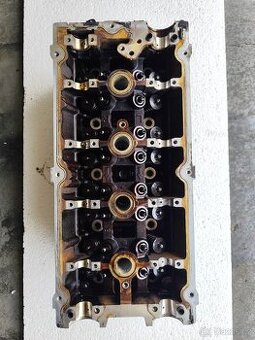 Hlava motoru Chrysler Pt cruiser 2.0 benzín