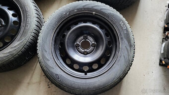 90% zimní kola Nokian 15" 4x100 Dokker, Lodgy, Logan
