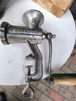 Mlýnek na maso Porkert 8, mlýnek na maso 8