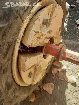 Prodám vnitřní závaží k malotraktorům tera vari cena za kus