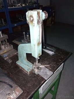 Prodám ruční pákový lis