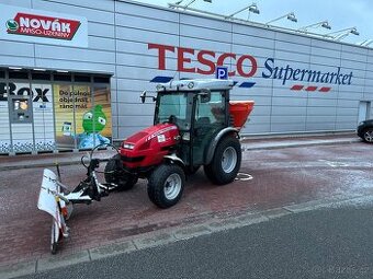 Prodám komunální traktor Massey Ferguson MF 2515 na SPZ
