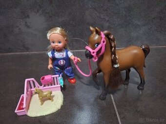 Panenka s ponikem a hribatkem