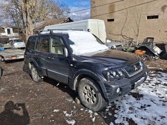 Mitsubishi pajero 3.2idtd na dily