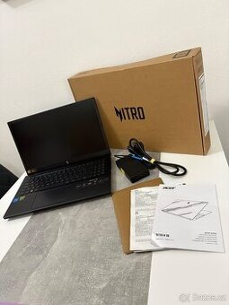 Herní notebook Acer Nitro V15 s příslušenstvím