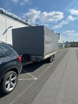 Pronajmu přívěs 3500 kg 5x2.5 m ložná plocha