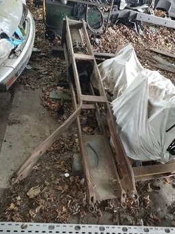 Prodám hydraulický lis na traktor Št 180