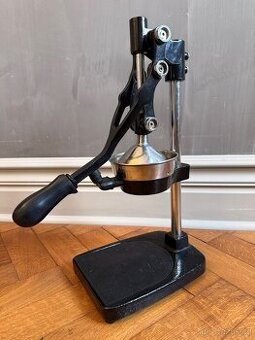 Pákový odšťavňovač na granátová jablka / citrusy Cilio