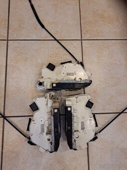 Škoda fabia 2 facelift 2010-2014 zámky dveŕí