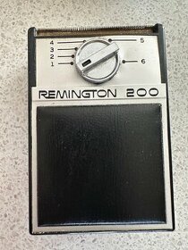 Historický holící strojek Remington 200